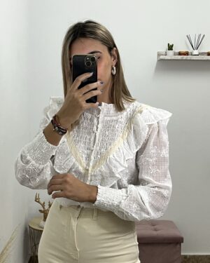 CAMISA MARÍA BORDADITA