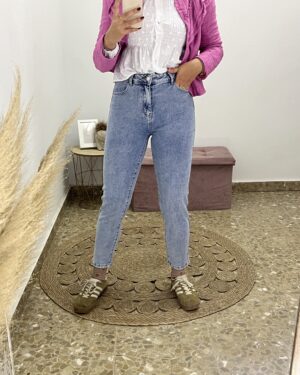 MOM FIT VAQUERO CLARO