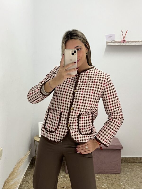 CHAQUETA DE CUADROS ACOLCHADA