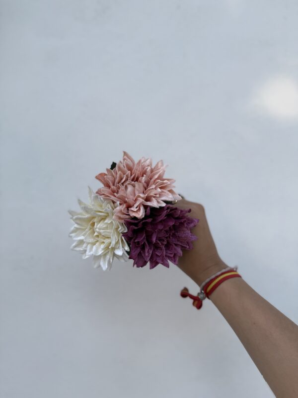 RAMILLETE 3 FLORES TERCIOPELO