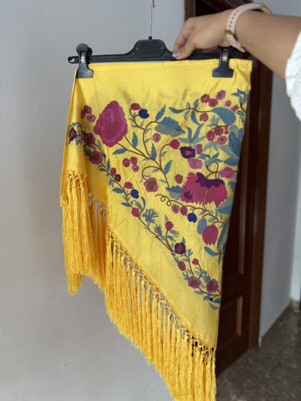 MANTONCILLO CAYETANA AMARILLO