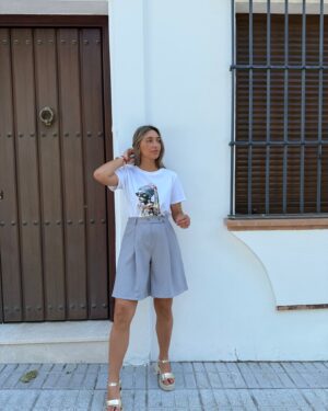 CAMISETA MUÑECA GRIS