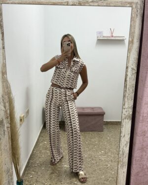 CONJUNTO MARRÓN CHALECO