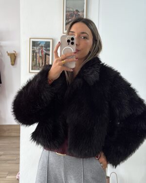 CHAQUETÓN PELO NEGRO